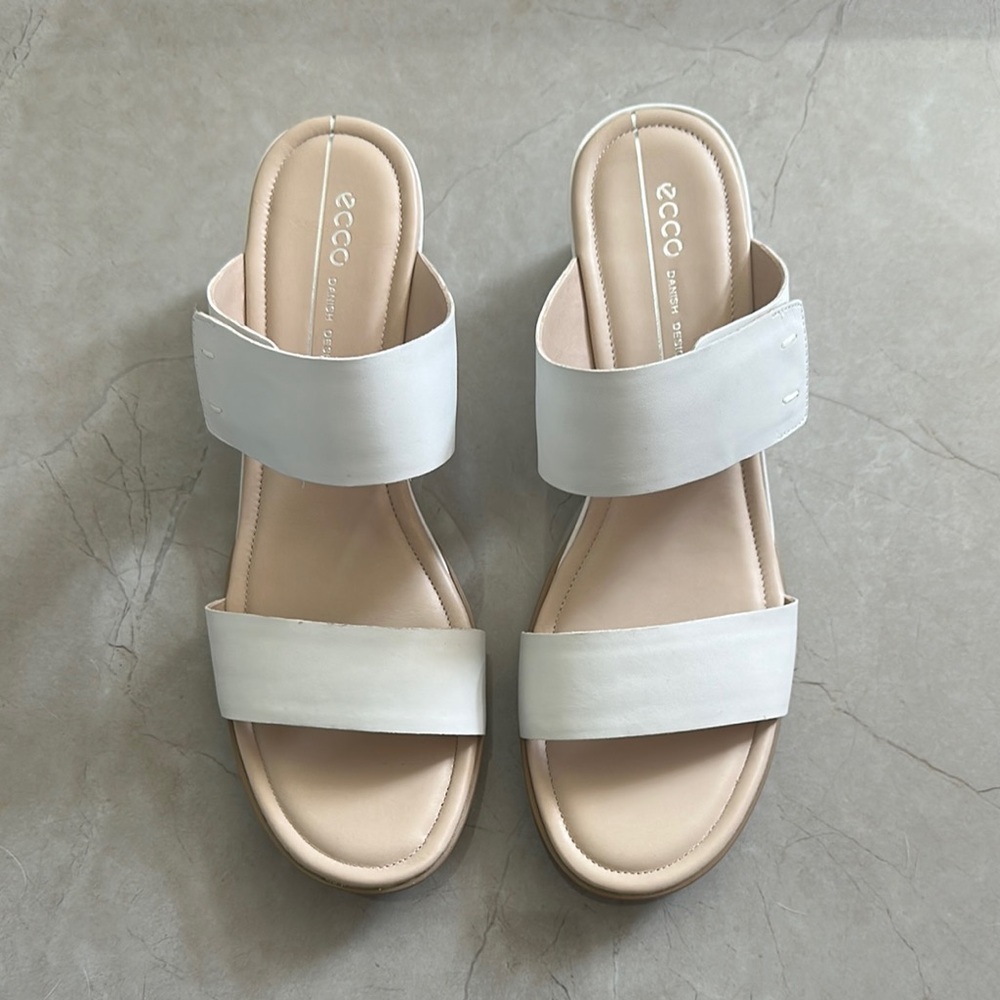 Ecco White Sandals Modern Minimalist Design
